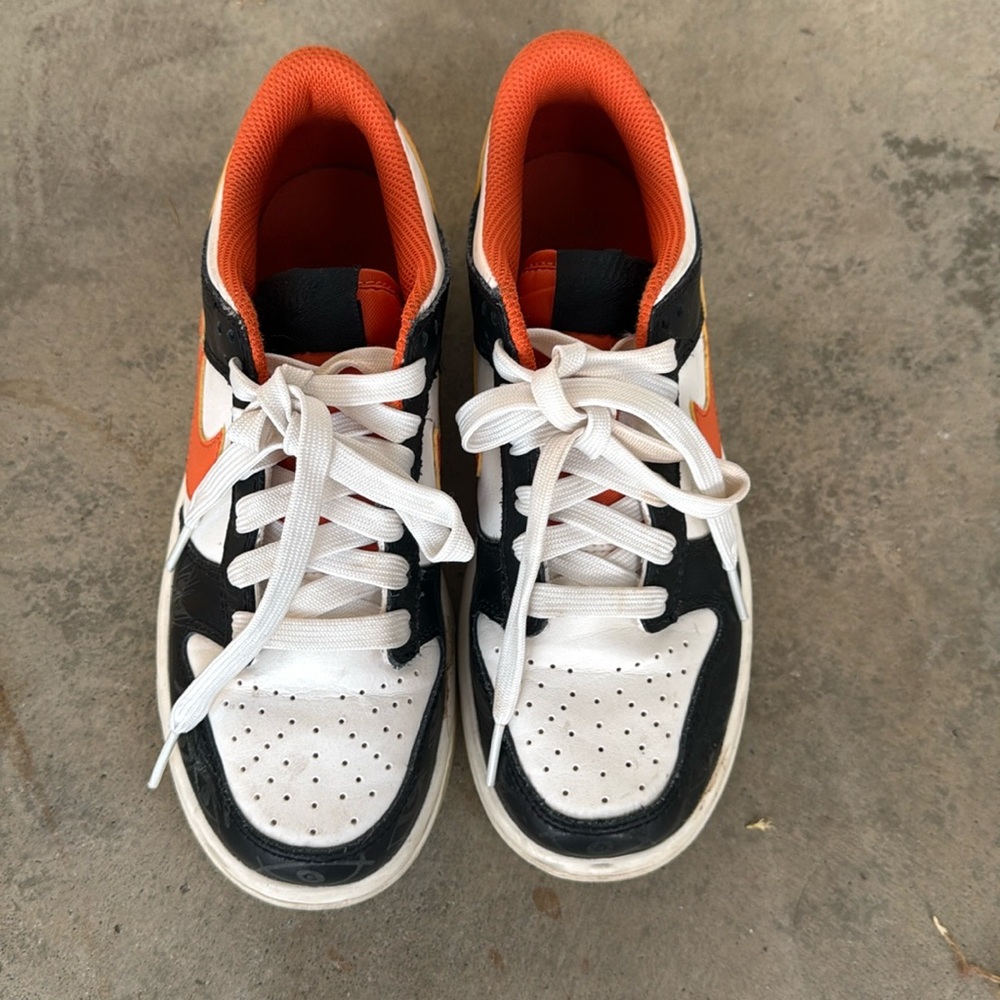 Youth Nike Dunk Halloween